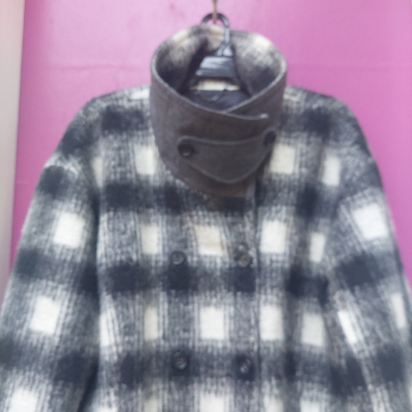 XL Banana Republic winter coat - Picture 3 of 12